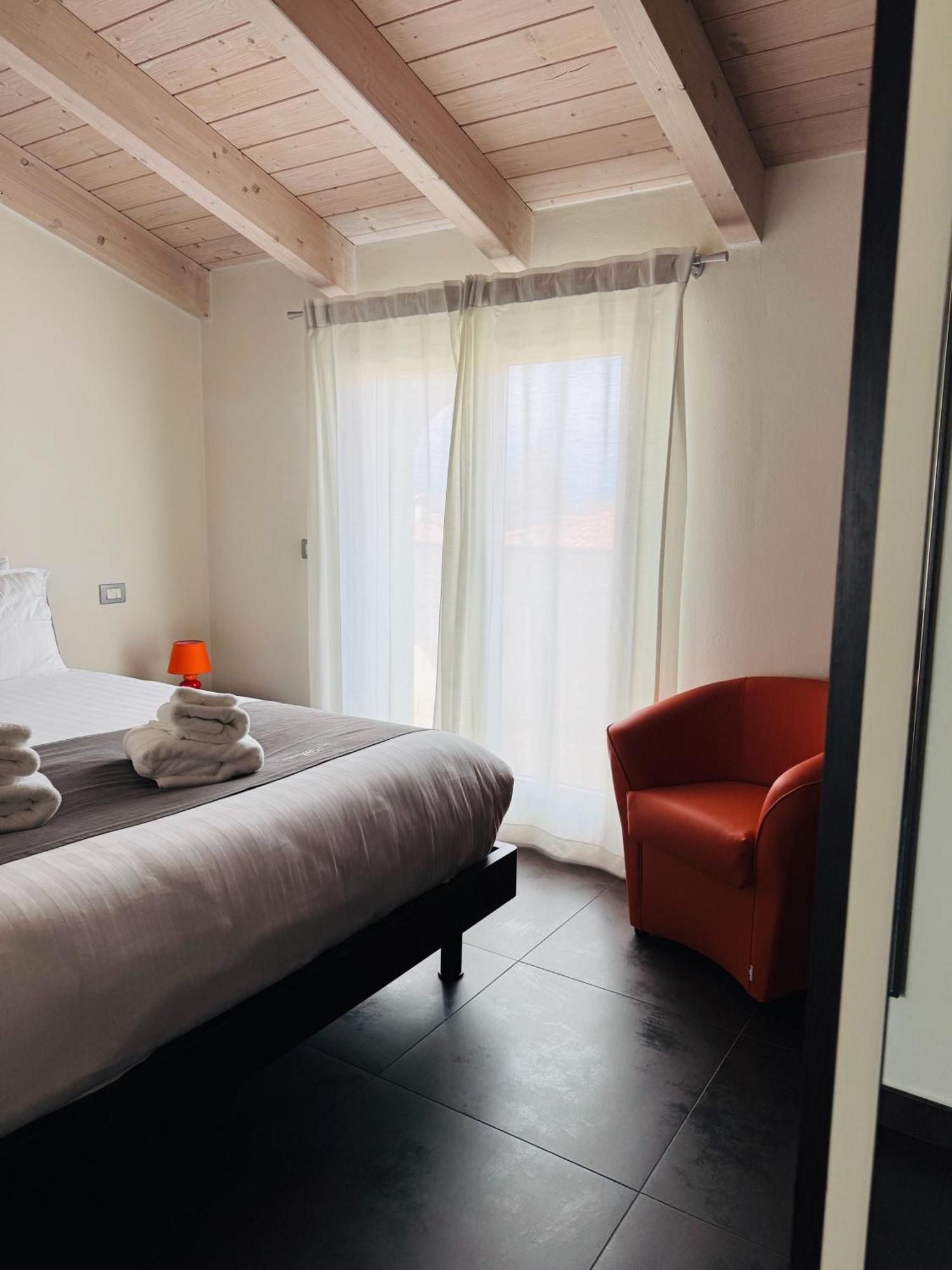 Residence Del Lago Desenzano del Garda Dış mekan fotoğraf