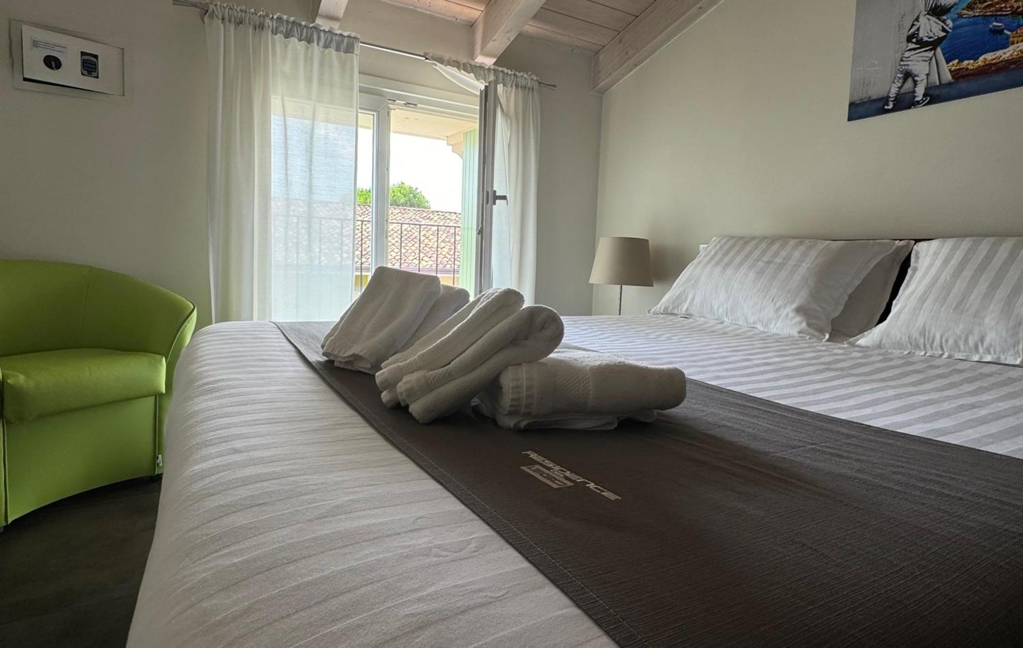 Residence Del Lago Desenzano del Garda Dış mekan fotoğraf